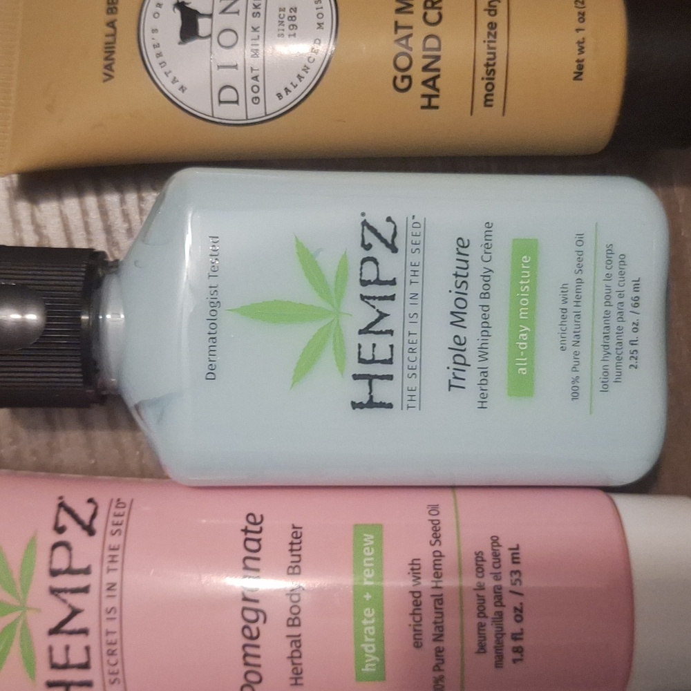 Lotion bundle - Picture 2 of 4